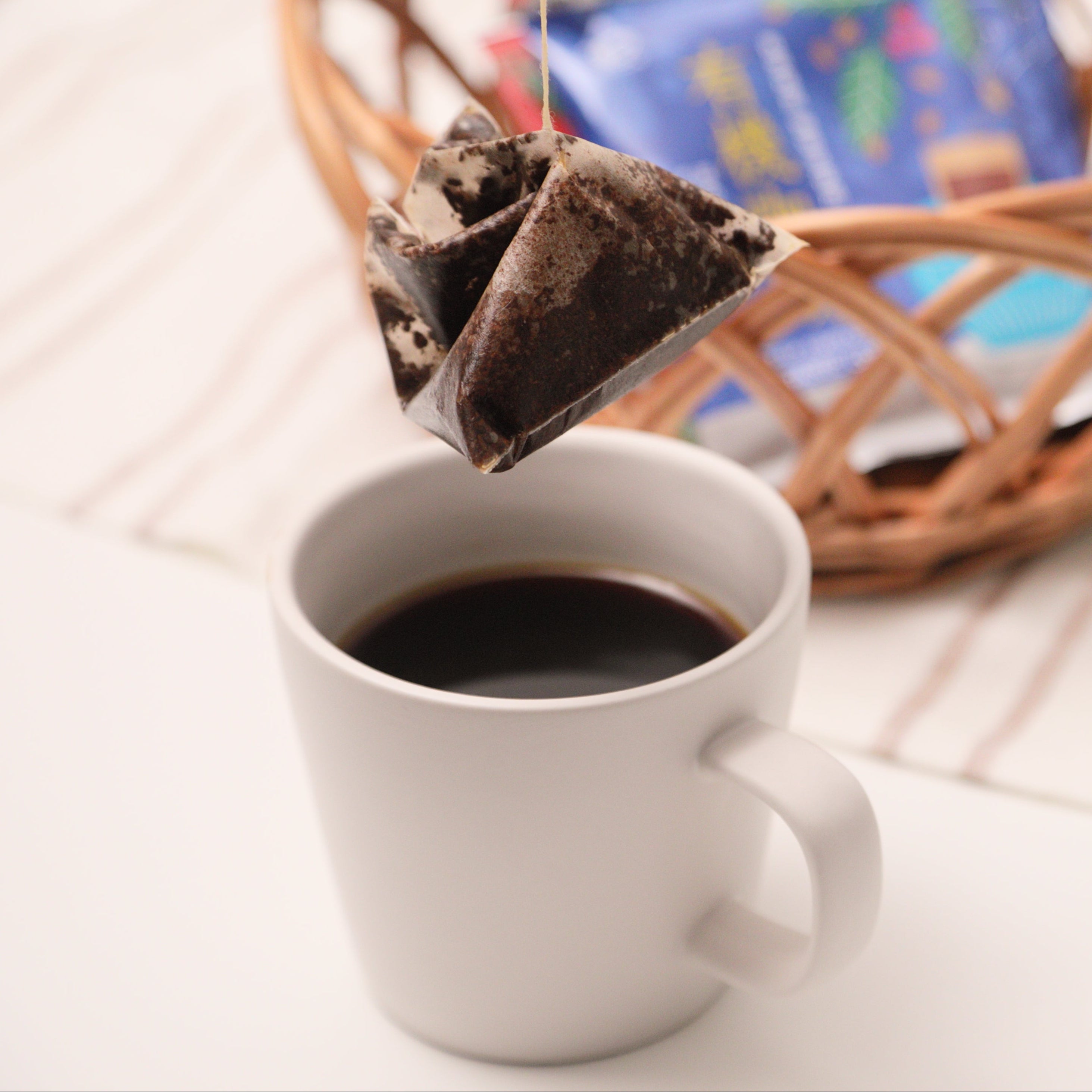 有機珈琲 コーヒーバッグ ほろにが（5個入り） – CAFECオンラインショップ